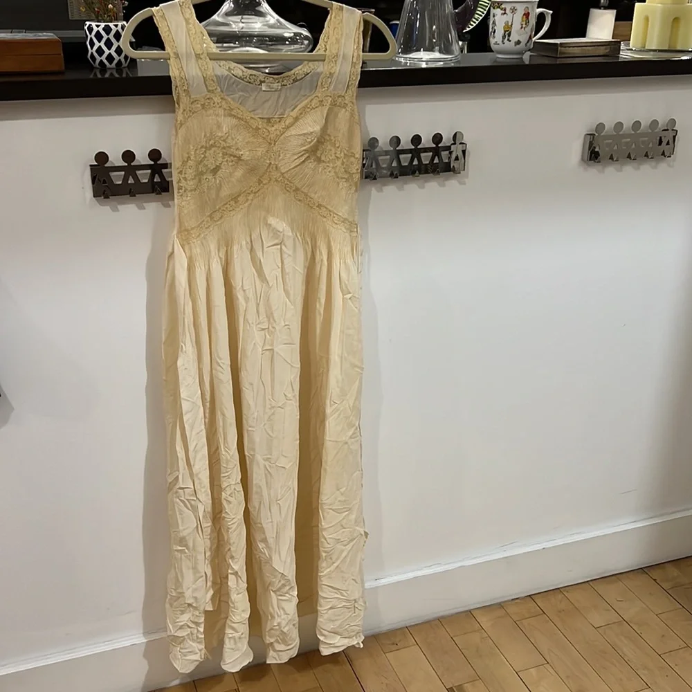 Pharaoh Silk Dress - Picture 2 of 16